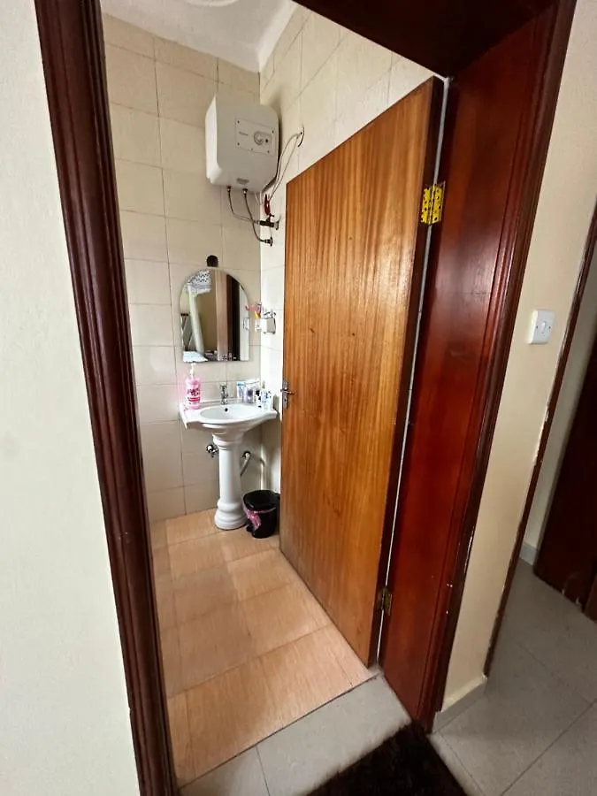 2Bdrm Apartment Makerere. Kampala 0*,