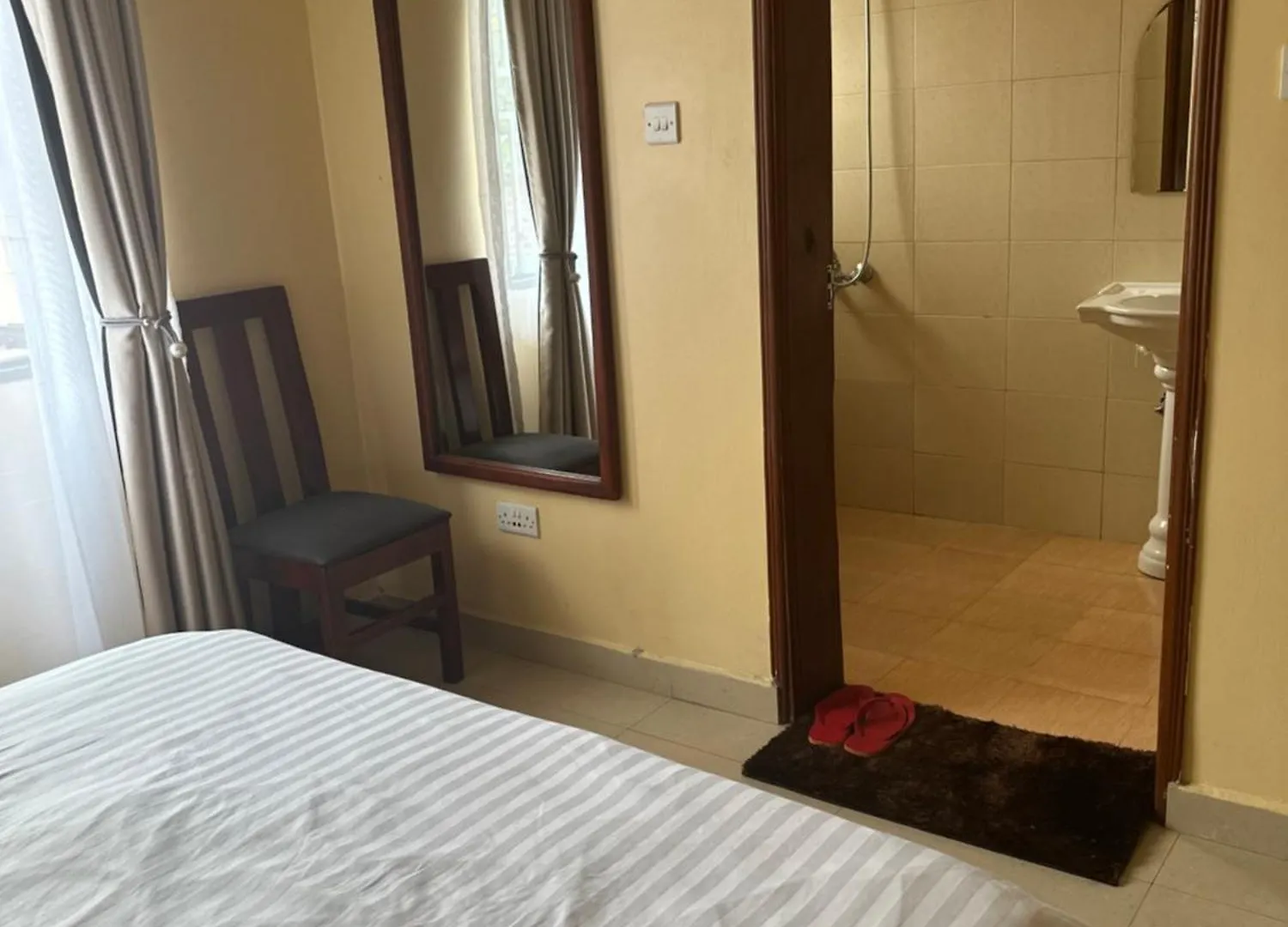 2Bdrm Apartment Makerere. Kampala